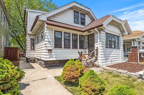 1563 S 60th, West Allis, WI 53214
