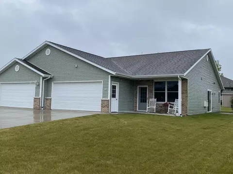 124 S 2nd #1, Oostburg, WI 53070