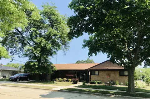 217 Merrie, Racine, WI 53405