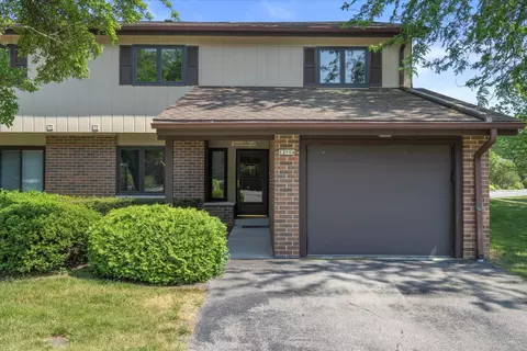 12904 N Colony #4, Mequon, WI 53097