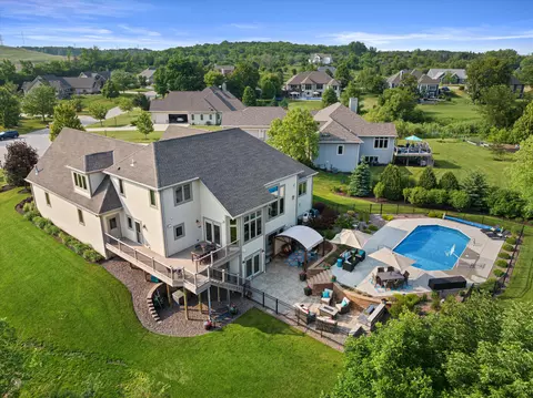 w210s8354 Fireside, Muskego, WI 53150