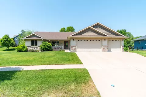 909 Rolling Oaks, Onalaska, WI 54650