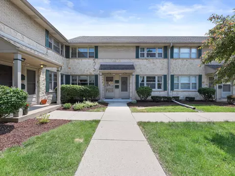 4868 N Shoreland, Whitefish Bay, WI 53217