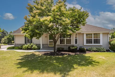 w140n9711 Knollcrest, Germantown, WI 53022