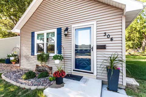 304 Park, Mukwonago, WI 53149
