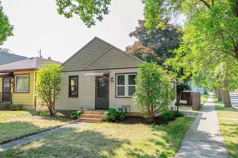 901 E Holt, Milwaukee, WI 53207