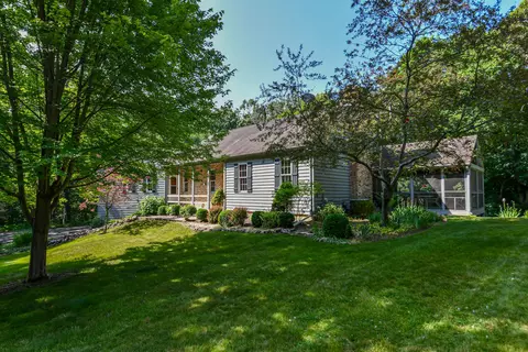5823 Raccoon, Burlington, WI 53105