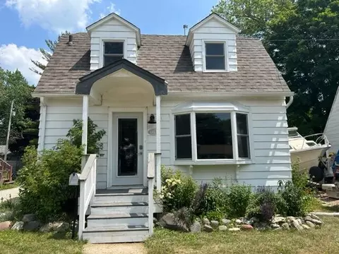 1215 S 9th, Watertown, WI 53094