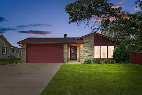 4908 Emstan Hls, Racine, WI 53406