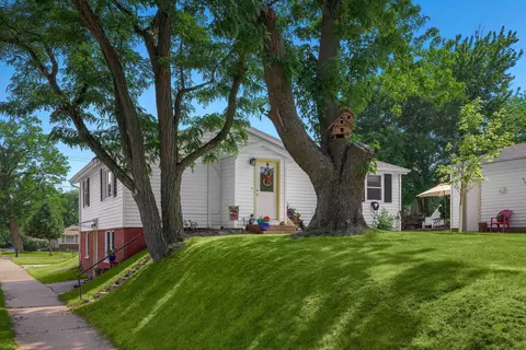 309 9th, Onalaska, WI 54650