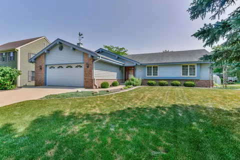 1001 E Mary, Oak Creek, WI 53154