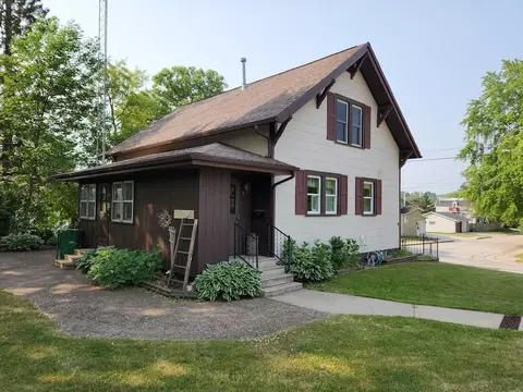 427 Buchanan, Mishicot, WI 54228