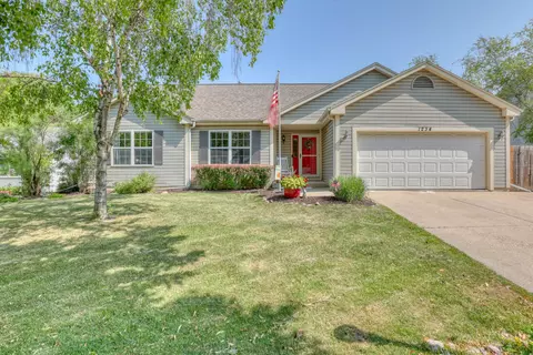1234 Swallow, Waukesha, WI 53189