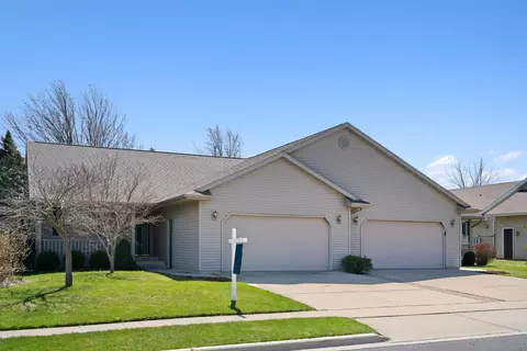 519 Birch Tree, Cedar Grove, WI 53013