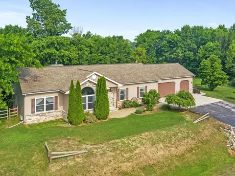 2816 Fairway, Manitowoc Rapids, WI 54230