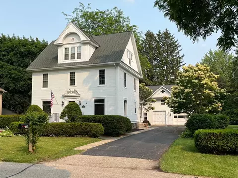 136 Elias, Wales, WI 53183