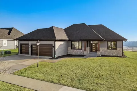 w125n11050 Strawgrass #LT 32, Germantown, WI 53022