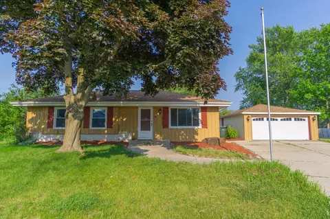 2635 Moraine, Racine, WI 53402