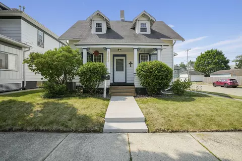 2353 Hansen, Racine, WI 53405