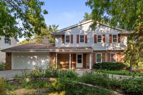 1404 N 121st, Wauwatosa, WI 53226