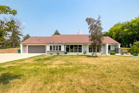 7400 Druid Lk, Erin, WI 53027