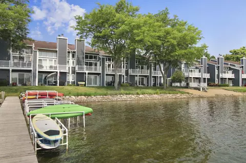 514 Bay Vw #20, Twin Lakes, WI 53181