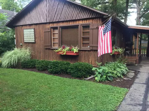 2325 Anna, Twin Lakes, WI 53181