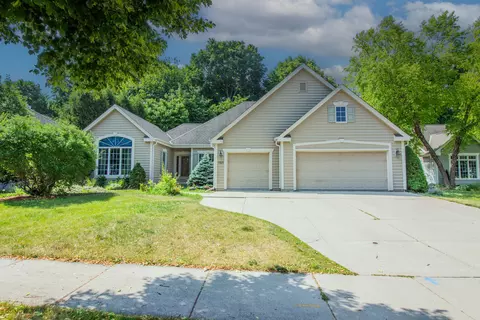 n34w7525 Lincoln, Cedarburg, WI 53012