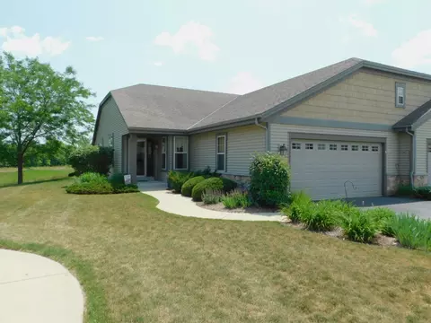 2703 Kingfisher, Waukesha, WI 53189
