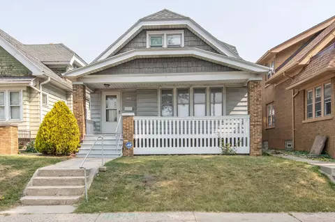 3326 W Mitchell, Milwaukee, WI 53215