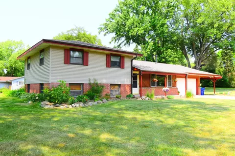 1966 Mayfair, Grafton, WI 53024