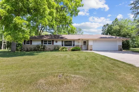 s67w12976 Larkspur, Muskego, WI 53150