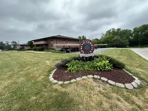 8721 W Oklahoma #B, Milwaukee, WI 53227