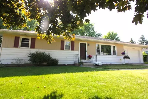 817 Elm, Hartford, WI 53027