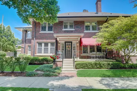 2518 E Olive, Shorewood, WI 53211