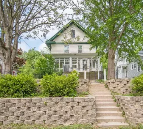 146 N 10th, West Bend, WI 53095