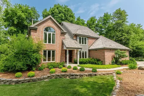 2625 Buckingham, Brookfield, WI 53045
