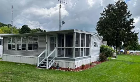 w5229 Surfwood Drive #47, La Grange, WI 53121