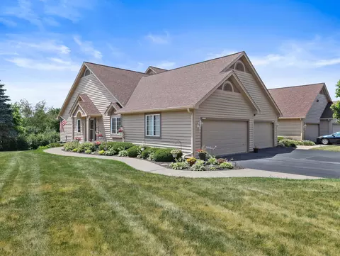 17515 Emily Ann #A, Brookfield, WI 53045
