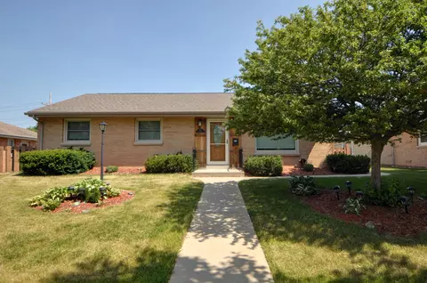 6110 W Eden, Milwaukee, WI 53220