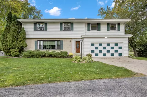 w136n6991 Claas, Menomonee Falls, WI 53051