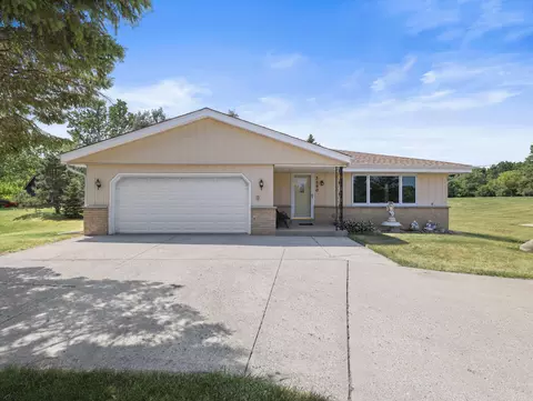 3590 W St Huberts, Hubertus, WI 53033