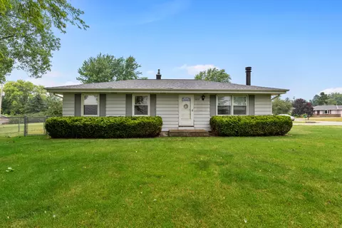 4852 Cedarview, West Bend, WI 53095