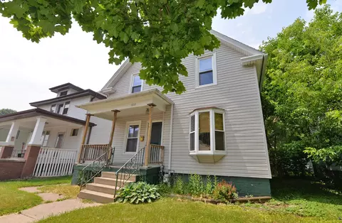 1032 Blaine, Racine, WI 53405