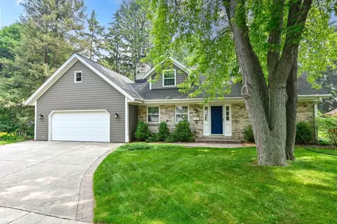 w70n714 Monroe, Cedarburg, WI 53012