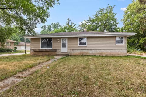 6123 W Medford, Milwaukee, WI 53218