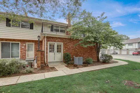 17733 Nassau, Brookfield, WI 53045