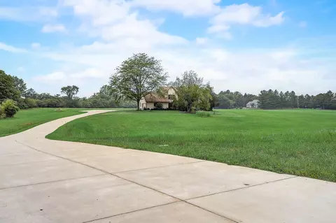 523 N Waterville, Summit, WI 53066