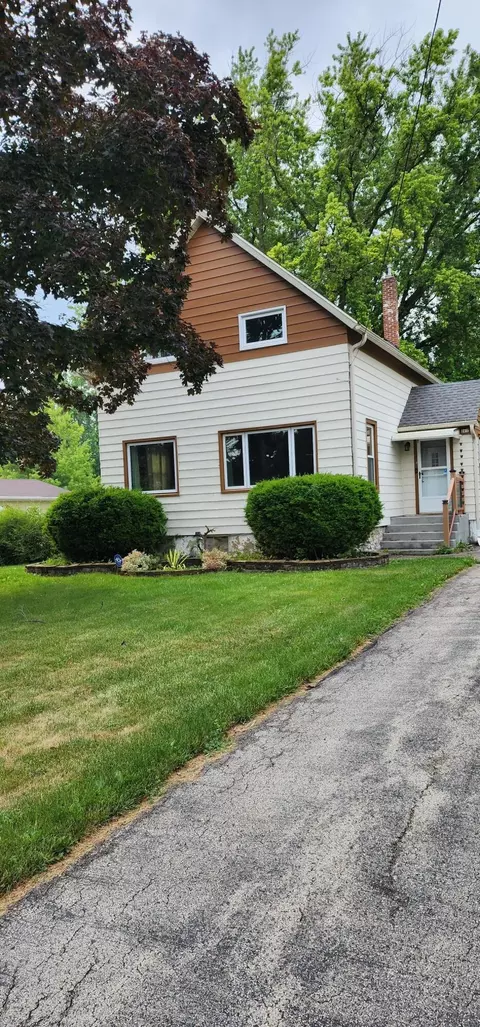 262 W Main, Campbellsport, WI 53010