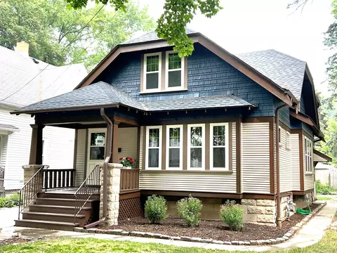 3560 S Clement, Milwaukee, WI 53207
